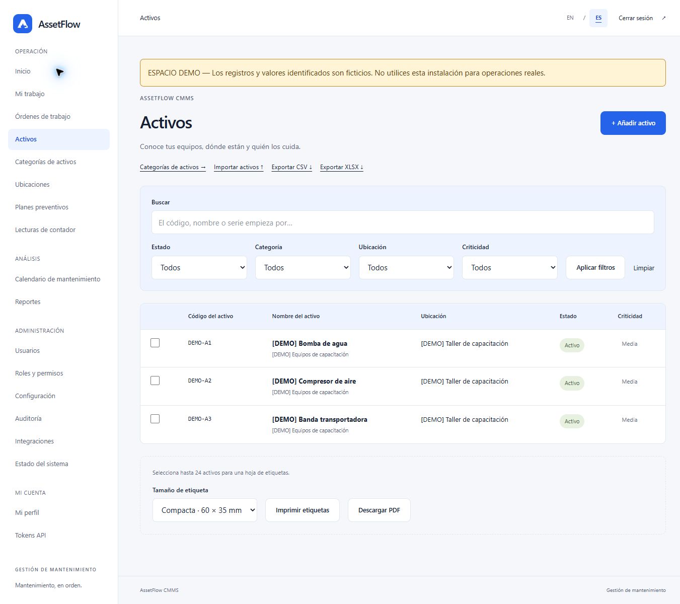 Registro real de activos de AssetFlow con equipos de ejemplo